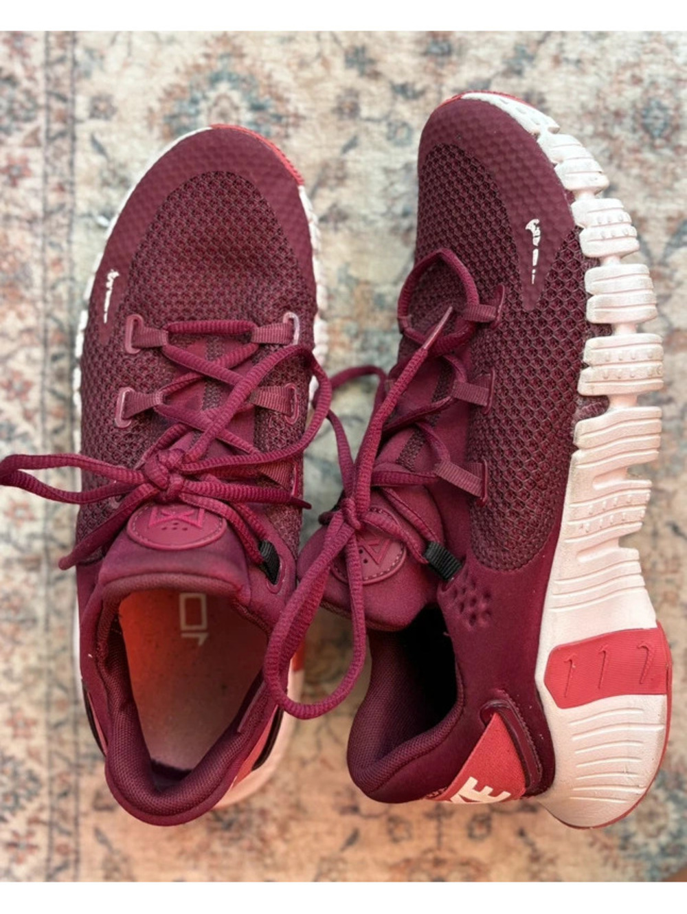 Womens 9 Maroon Nike Metcons USA Sneakers